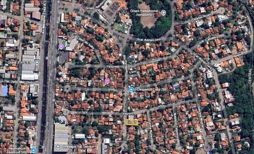 Terreno de 409m² en Venta en Ytay, Asunción - Image 1