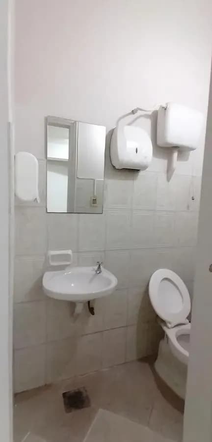 Office of 30m² for Rent in La Encarnación, Lambaré