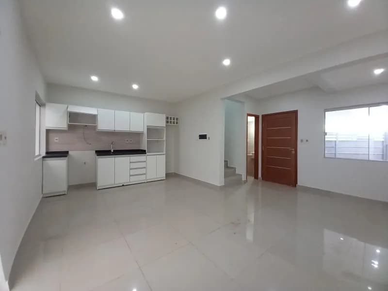 3-Bedroom House for Sale in Campo Grande, Fernando de la Mora - Image 5