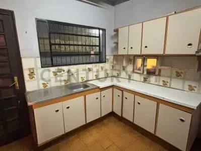 Casa de 4 dormitorios en Venta en San Roque, Asunción - Image 3