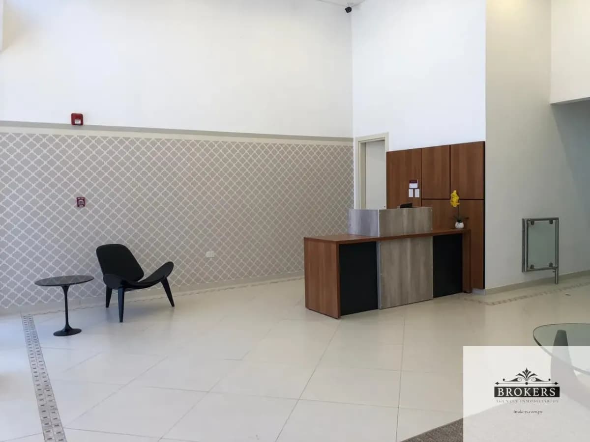 Oficina de 215m² en Alquiler en Villa Morra, Asunción - Image 17