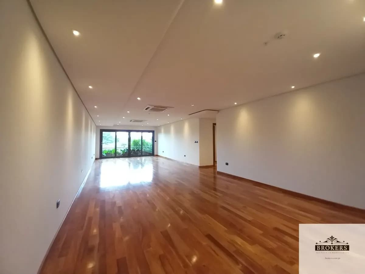 Departamento de 2 dormitorios en Alquiler en Madame Lynch, Asunción - Image 3