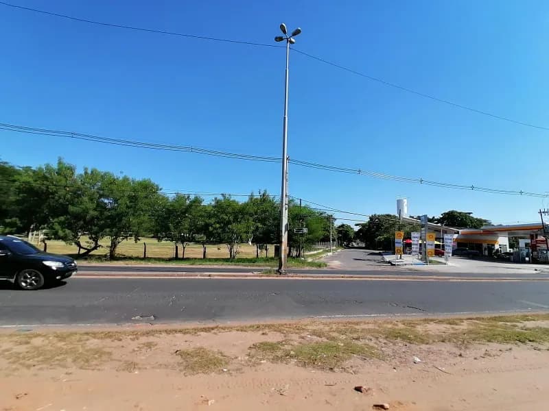 Terreno de 65m² à Venda em Loma Pytá, Assunção - Image 5
