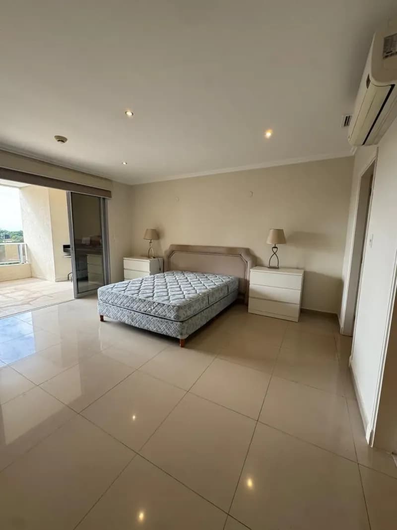 Departamento de 5 dormitorios en Venta en Las Lomas (Carmelitas), Asunción - Image 3