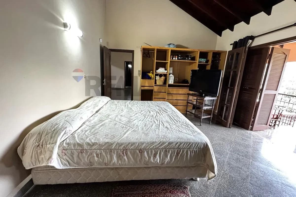 6-Bedroom House for Sale in Historic Center, San Bernardino - Image 15