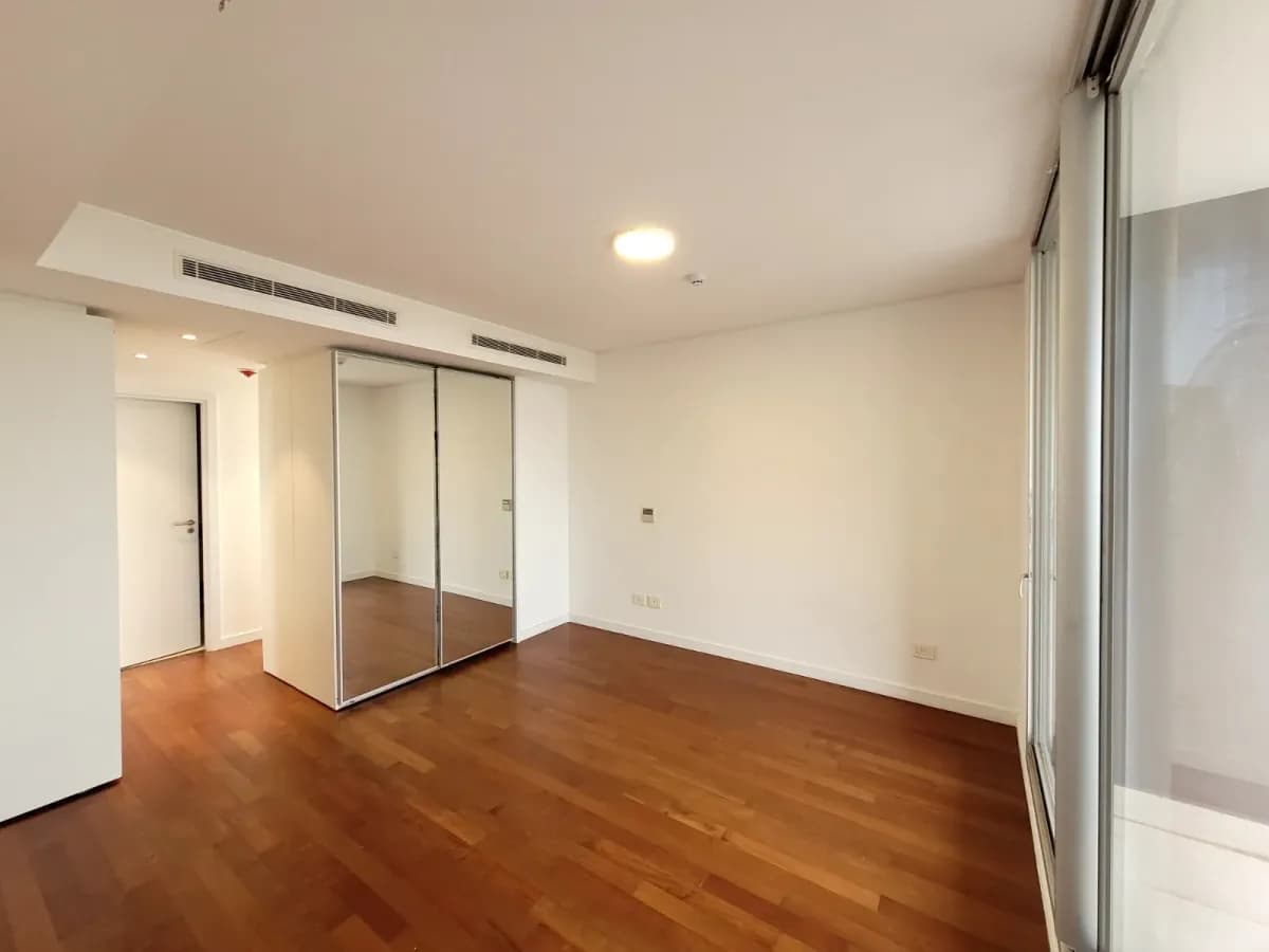 Departamento de 3 dormitorios en Venta en San Jorge, Asunción - Image 8
