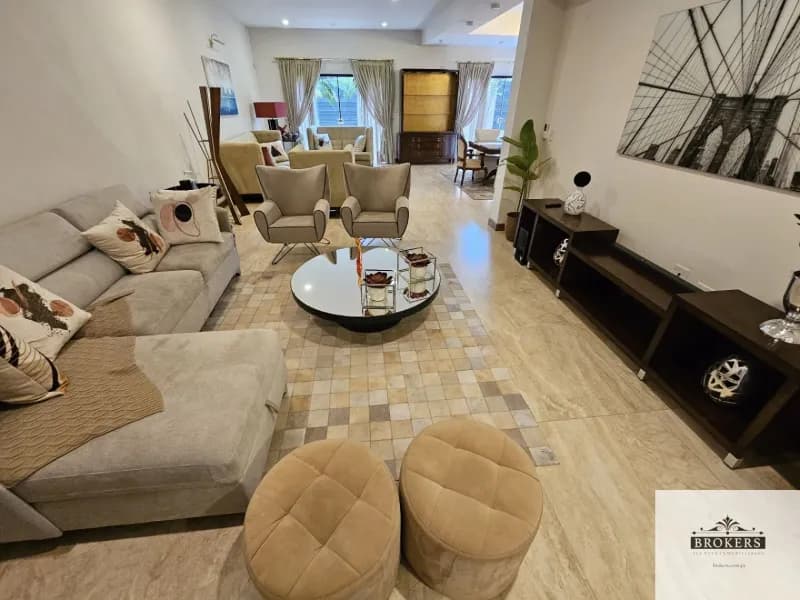 Casa de 3 dormitorios en Alquiler en Recoleta, Asunción - Image 4