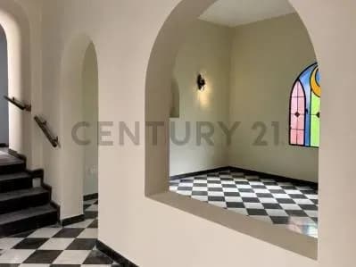 Casa de 2 dormitorios en Alquiler en Doctor Francia, Asunción - Image 5