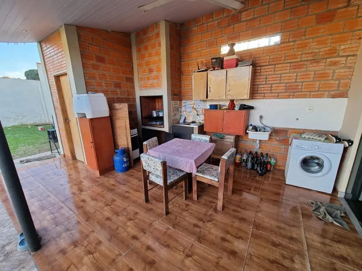 Casa de 3 dormitorios en Venta en San Lorenzo - Image 6