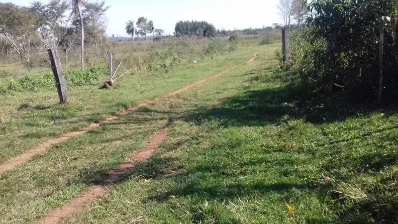Terreno de 122m² en Venta en Coronel Oviedo - Image 7