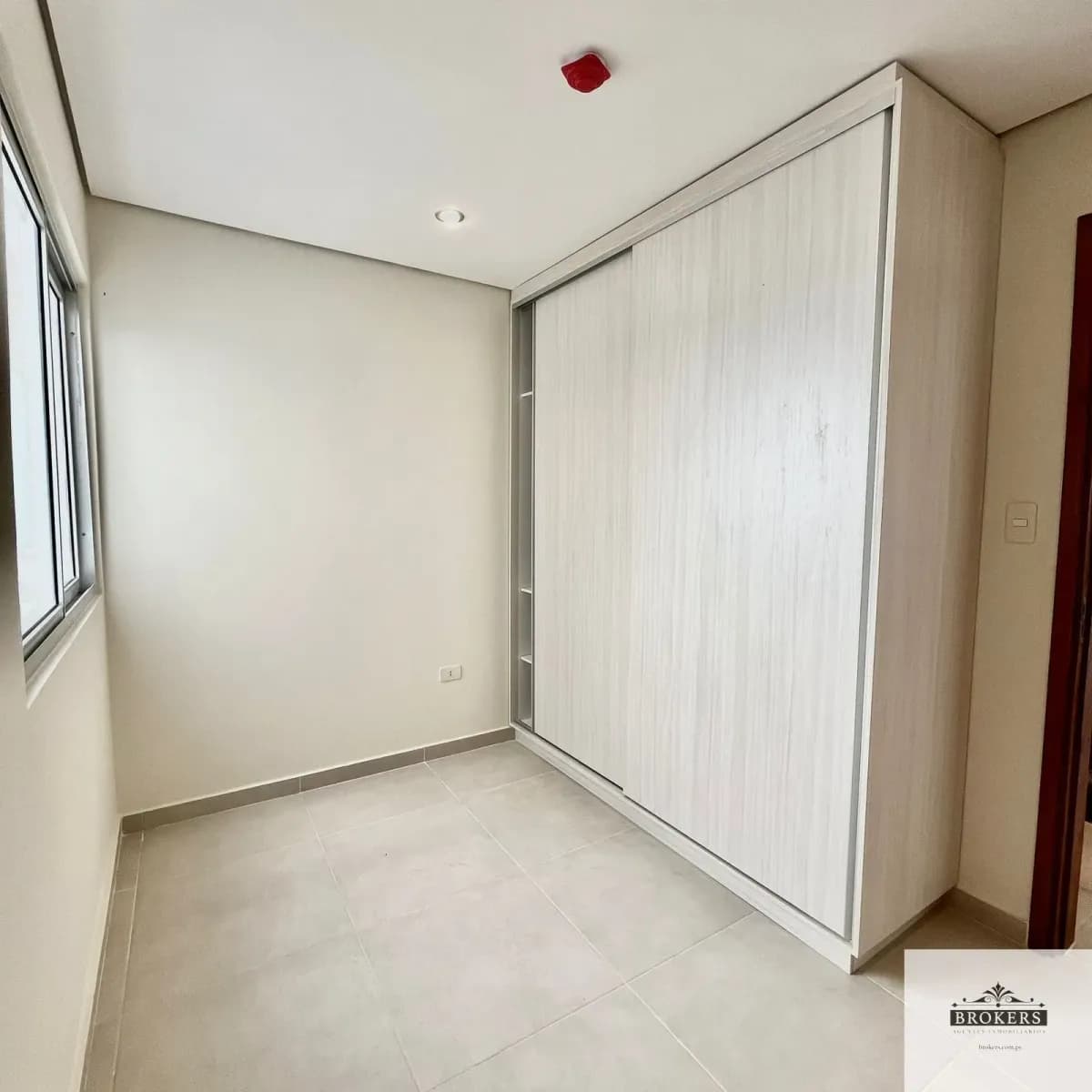 2-Bedroom Apartment for Sale in Jara, Lambaré - Image 8