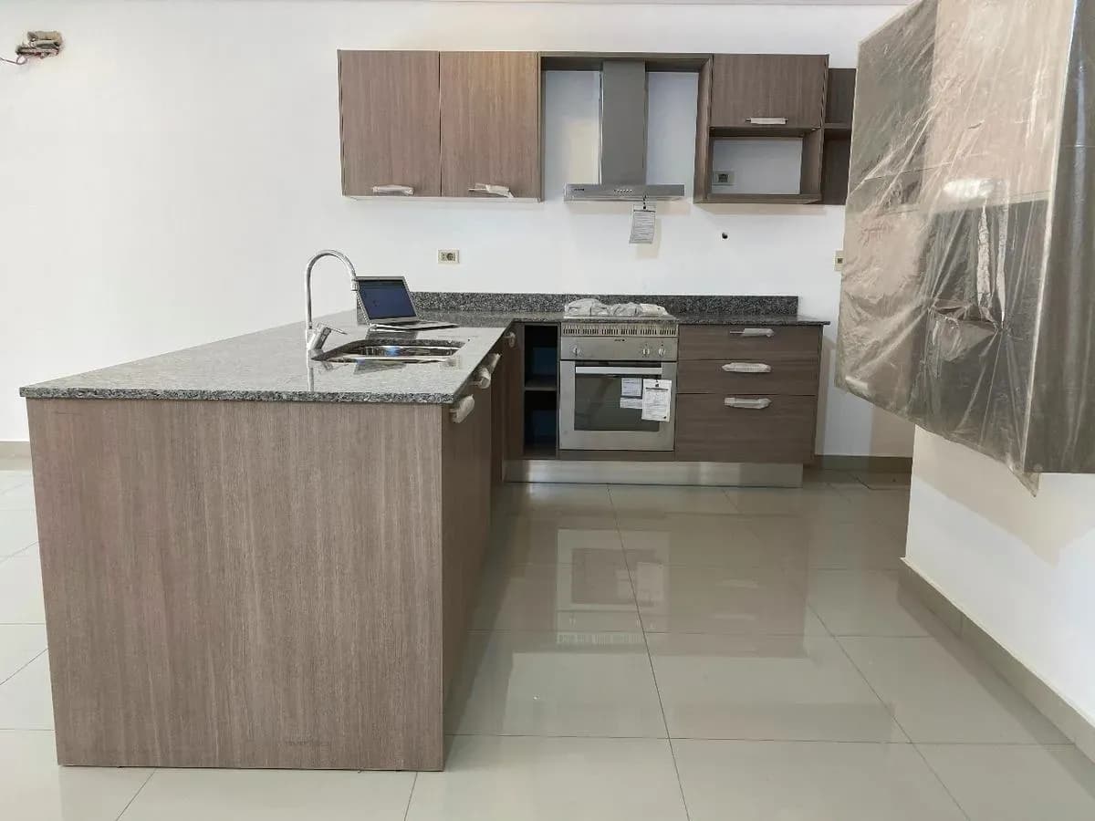Casa de 3 dormitorios en Venta en Villa Cerro Corá, Lambaré - Image 6
