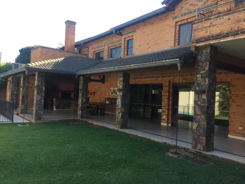 4-Bedroom House for Sale in Salvador del Mundo, Asunción - Image 4