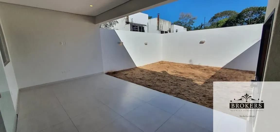 Casa de 3 dormitorios en Venta en Mbachió II, Lambaré - Image 6