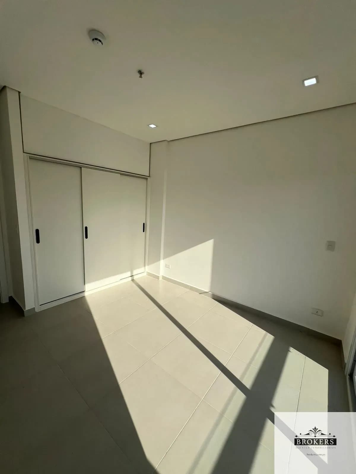 Apartamento de 2 quartos à venda em Herrera, Assunção - Image 11