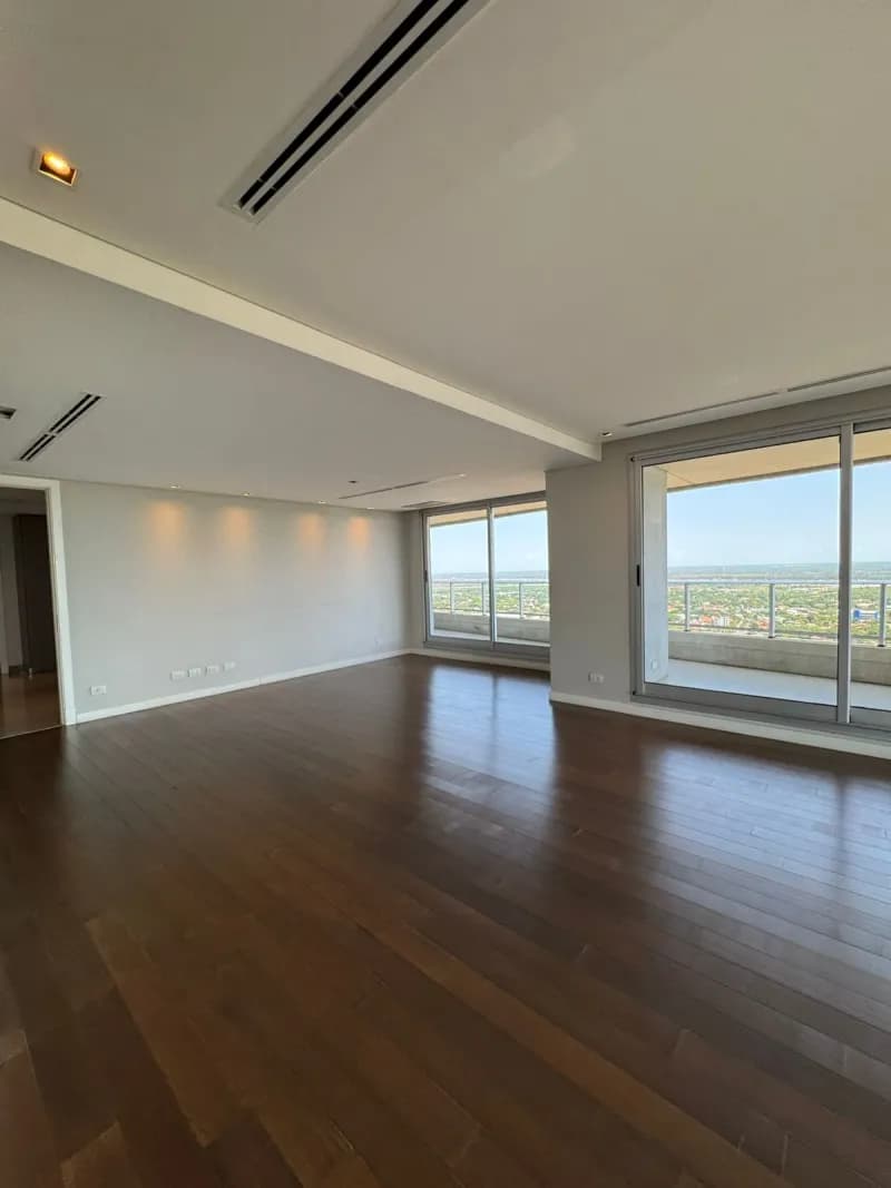 Departamento de 4 dormitorios, 331m², en Alquiler en Mburucuyá, Asunción - Image 2