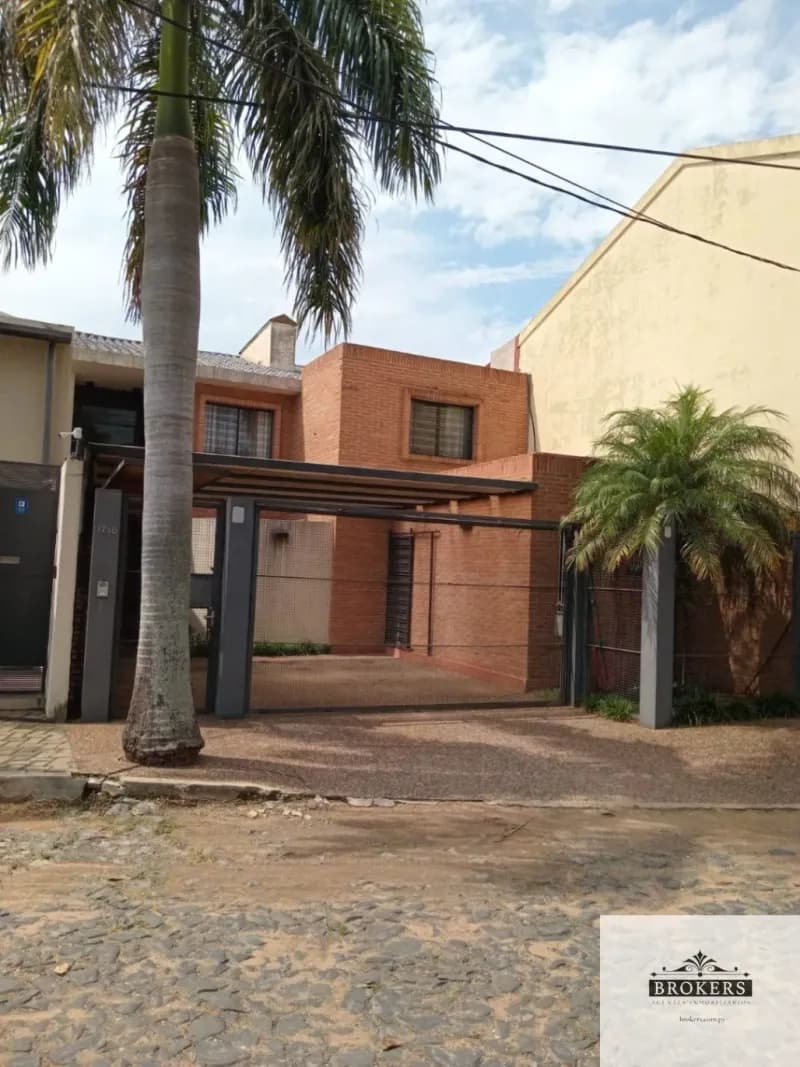 Casa de 3 dormitorios en Alquiler en Mburucuyá, Asunción - Image 3