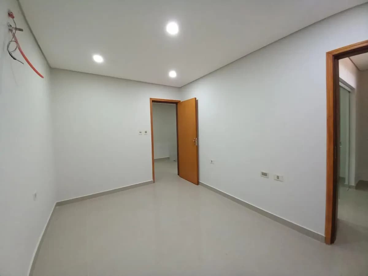 Casa de 3 dormitorios en Venta en Fernando de la Mora - Image 12
