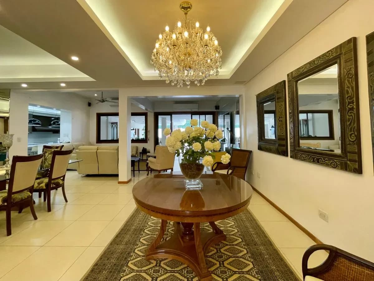 4-Bedroom House for Sale in Recoleta, Asunción - Image 14
