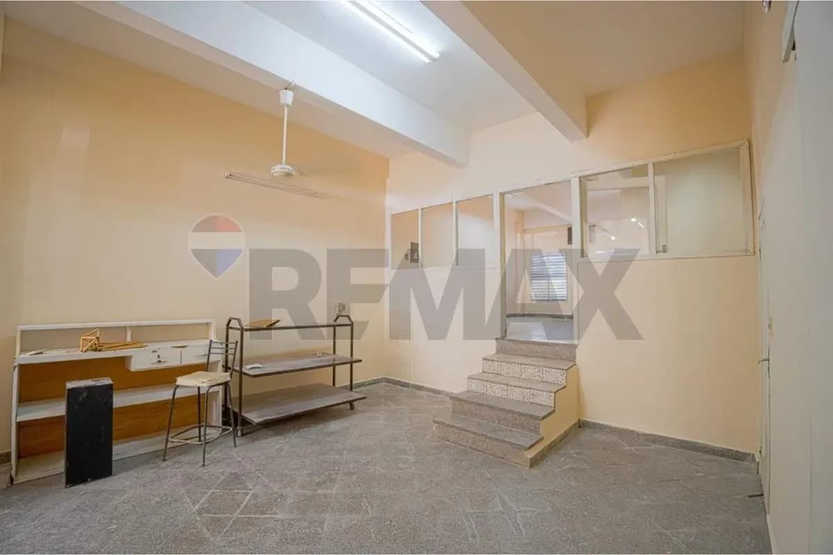 Local Comercial de 1,335m² en Venta en Recoleta, Asunción - Image 8