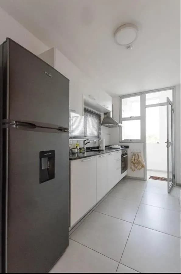 Apartamento de 1 dormitório à Venda em Madame Lynch, Assunção - Image 4
