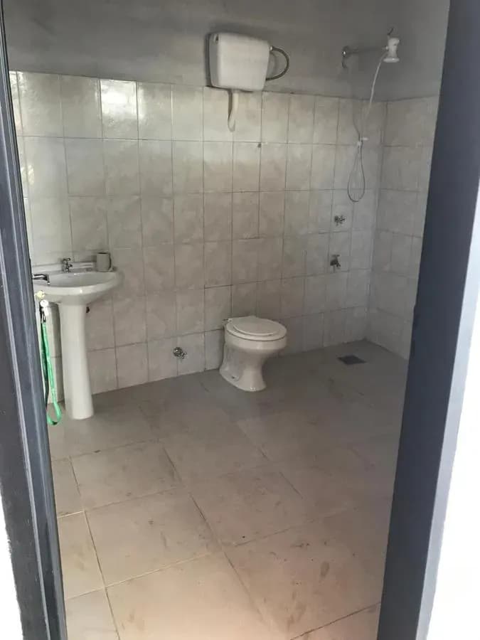 Depósito de 360m² en Venta en Limpio - Image 4