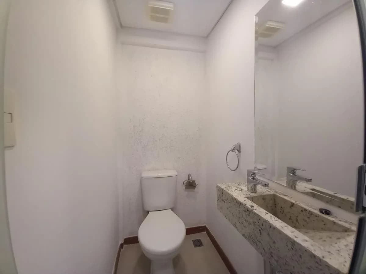 2-Bedroom Apartment for Rent in Santisima Trinidad, Asunción - Image 11
