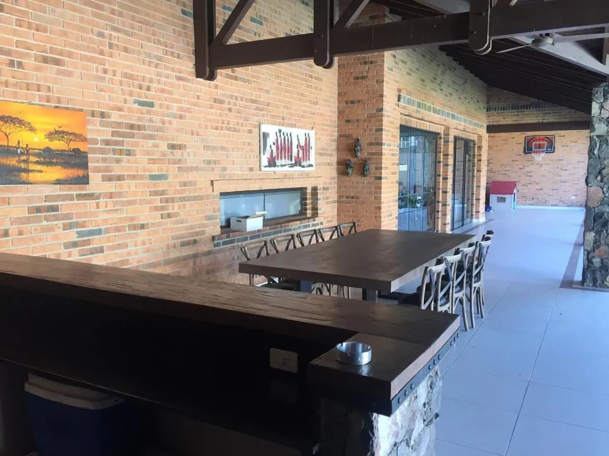 4-Bedroom House for Sale in Salvador del Mundo, Asunción - Image 5