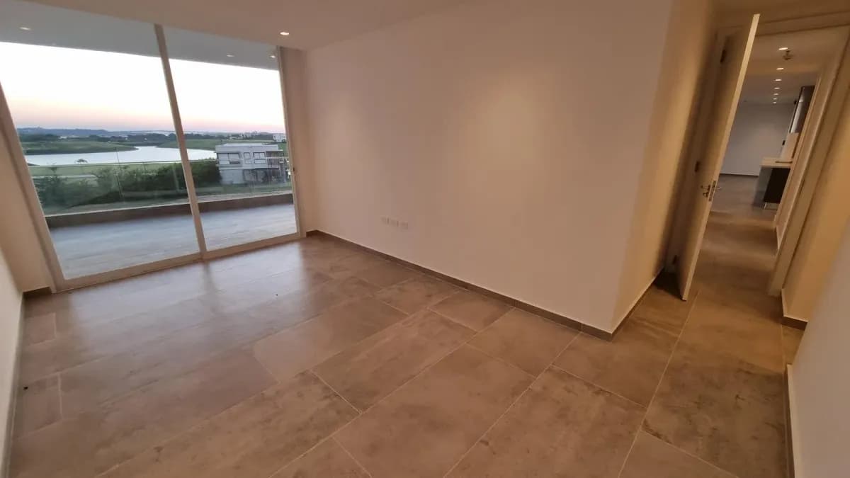 Departamento de 3 dormitorios en Venta en Arza, Mariano Roque Alonso - Image 19