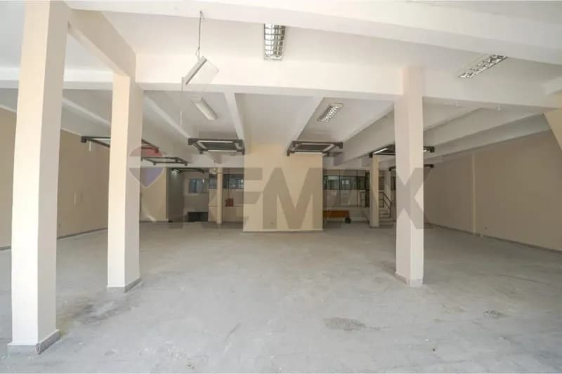 Local Comercial de 1,335m² en Venta en Recoleta, Asunción - Image 4