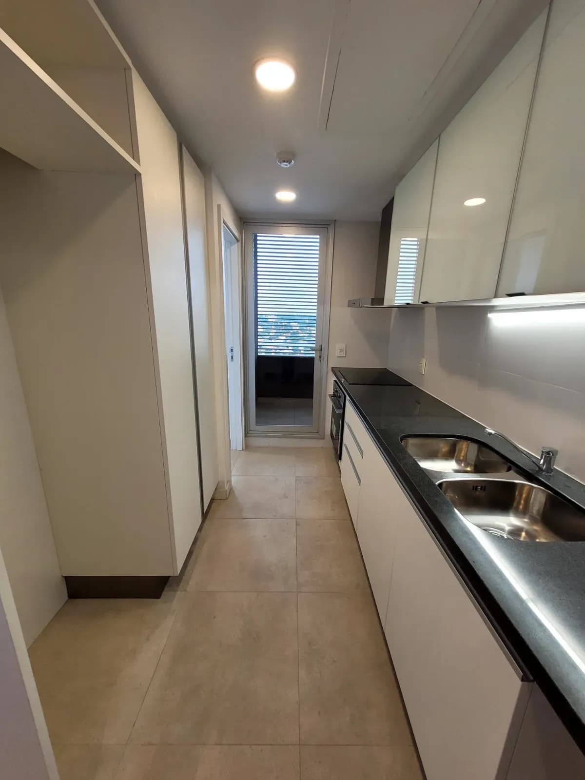 Departamento de 3 dormitorios en Venta en San Jorge, Asunción - Image 6
