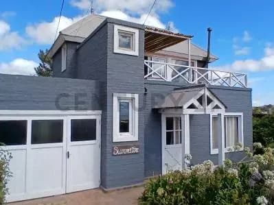 Casa de 3 dormitorios en Venta en Punta del Diablo - Image 2