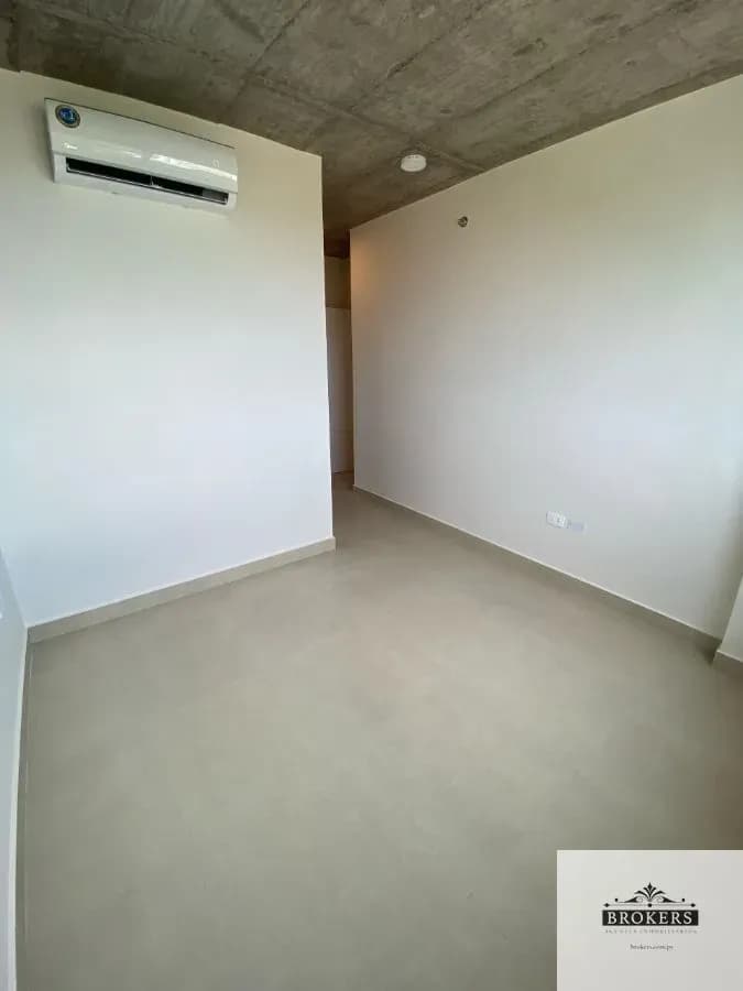 2-Bedroom Apartment for Sale in Santisima Trinidad, Asunción - Image 9