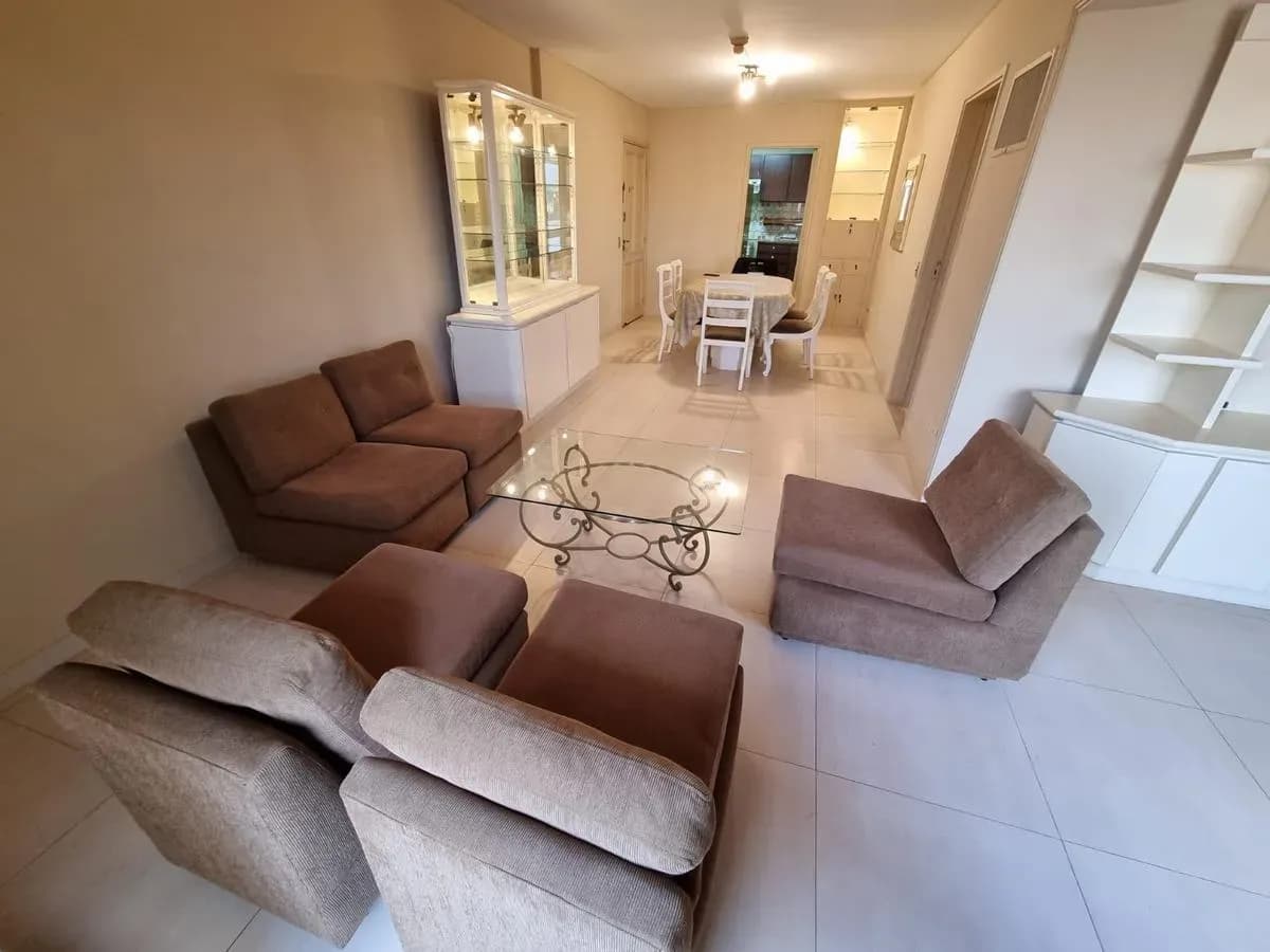 Departamento de 2 dormitorios en Venta en Catedral, Asunción - Image 3