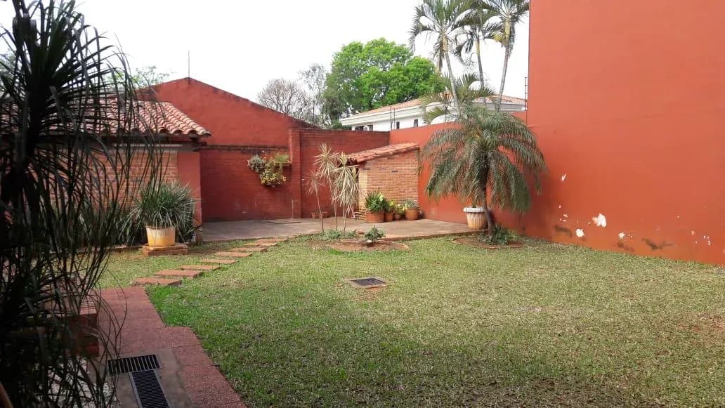 3-Bedroom House for Sale in Laguna Satí, Fernando de la Mora - Image 7