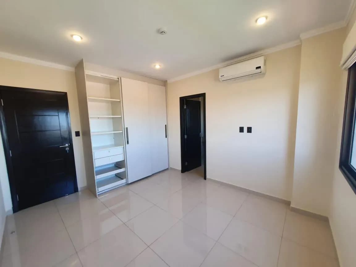 Departamento de 3 dormitorios en Venta en Carmelitas, Asunción - Image 12