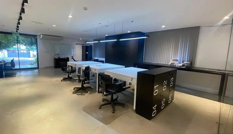 Local Comercial de 80m² en Alquiler en Luis Alberto de Herrera, Asunción - Image 3