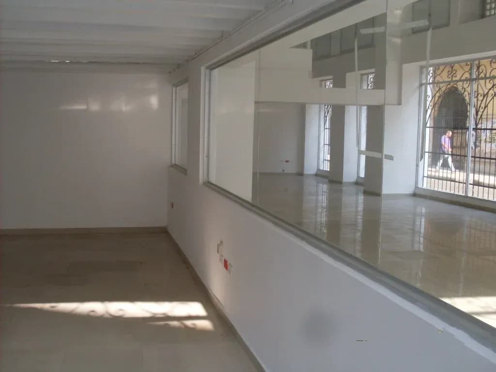 Local Comercial de 263m² en Venta en Centro, Cartagena de Indias - Image 4