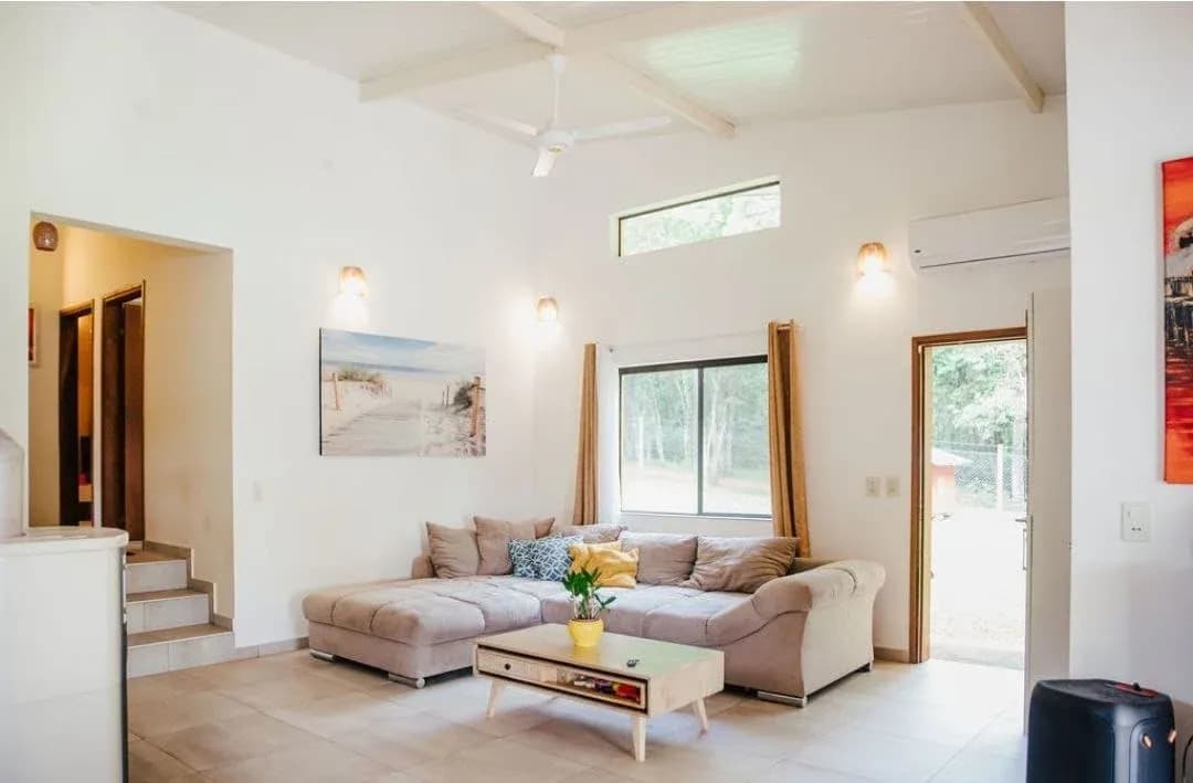 House of 4 bedrooms, 230m², for Sale in Encarnación - Image 7