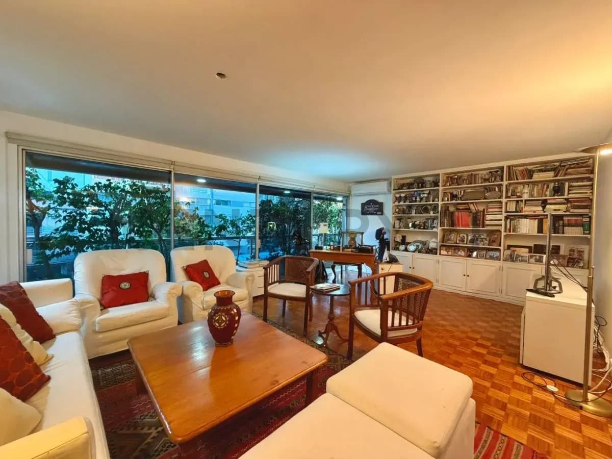 Departamento de 4 dormitorios en Venta en Pocitos, Montevideo