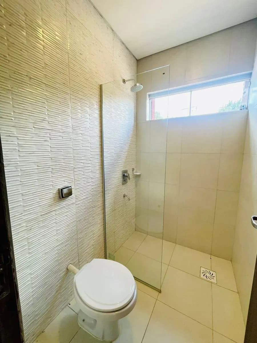 3-Bedroom House for Sale in Maramburé, Luque - Image 13