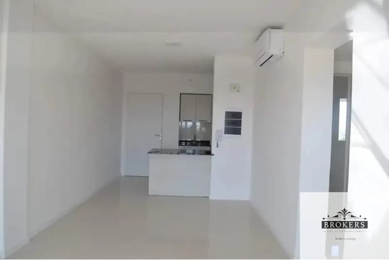 2-Bedroom Apartment for Rent in San Vicente, Asunción - Image 5