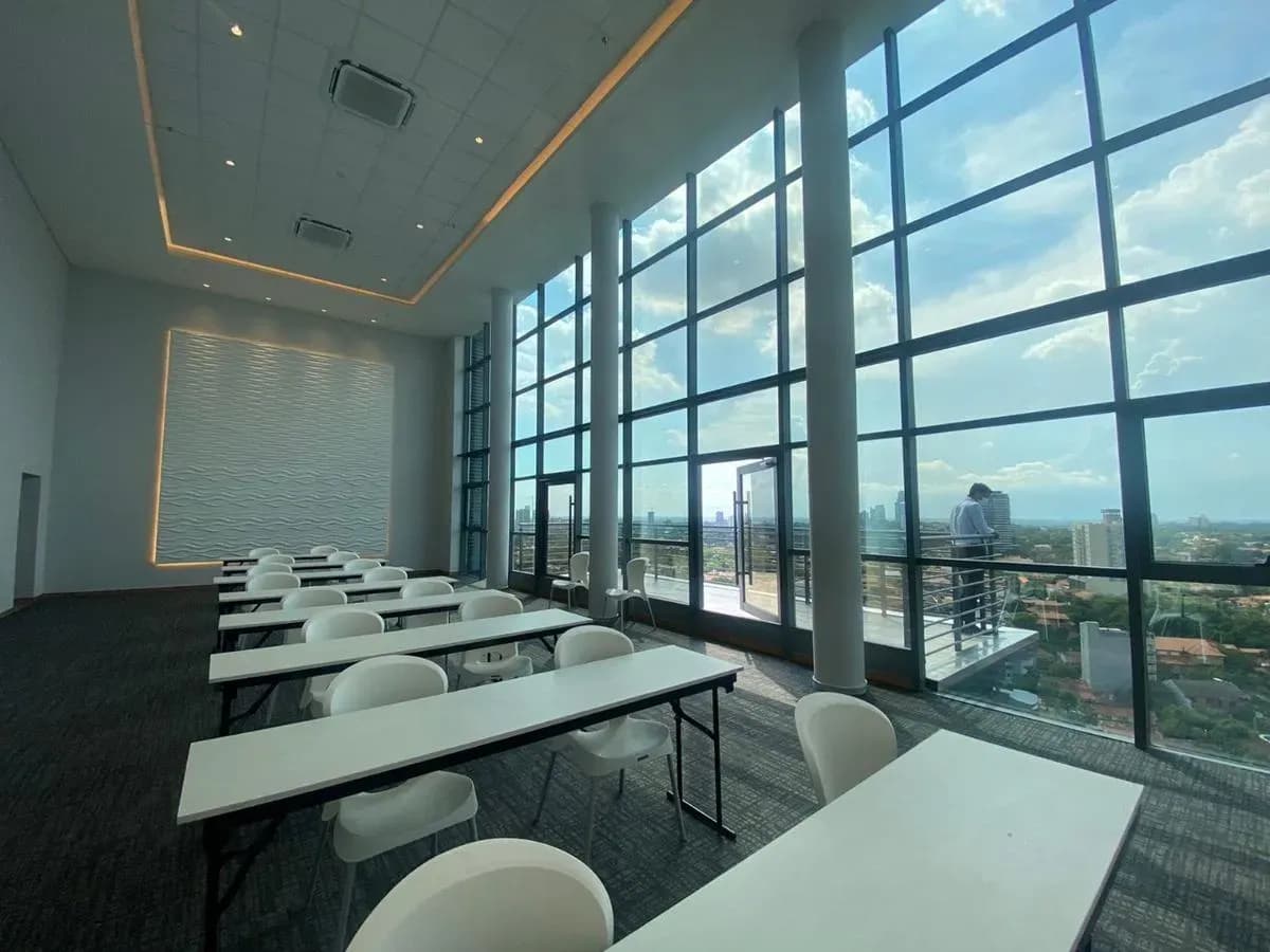 Office of 50m² for Sale in Salvador del Mundo, Asunción - Image 14