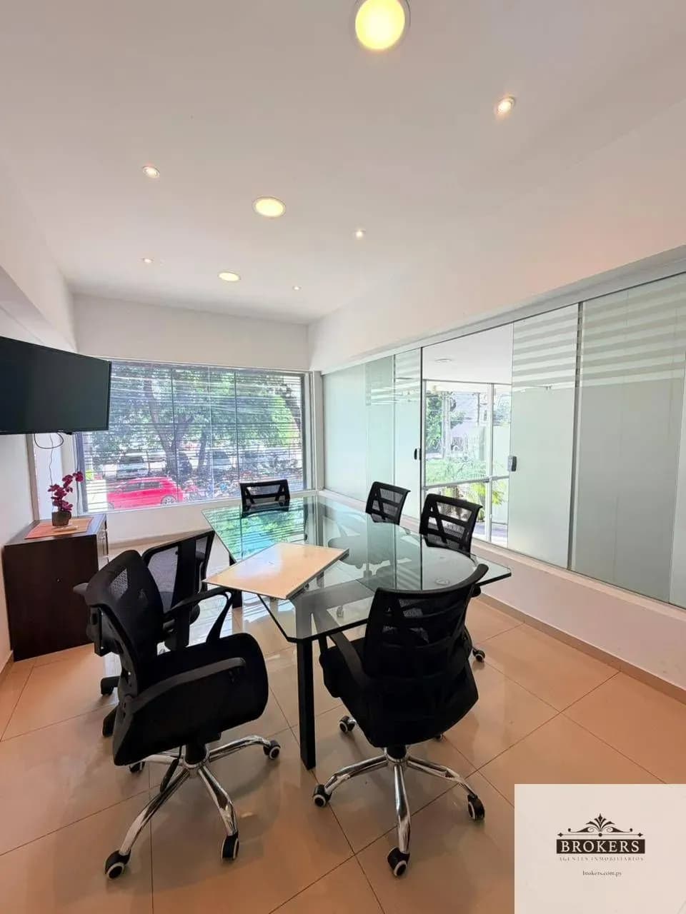 Apartamento de 1 dormitório à Venda em Manorá, Assunção - Image 12