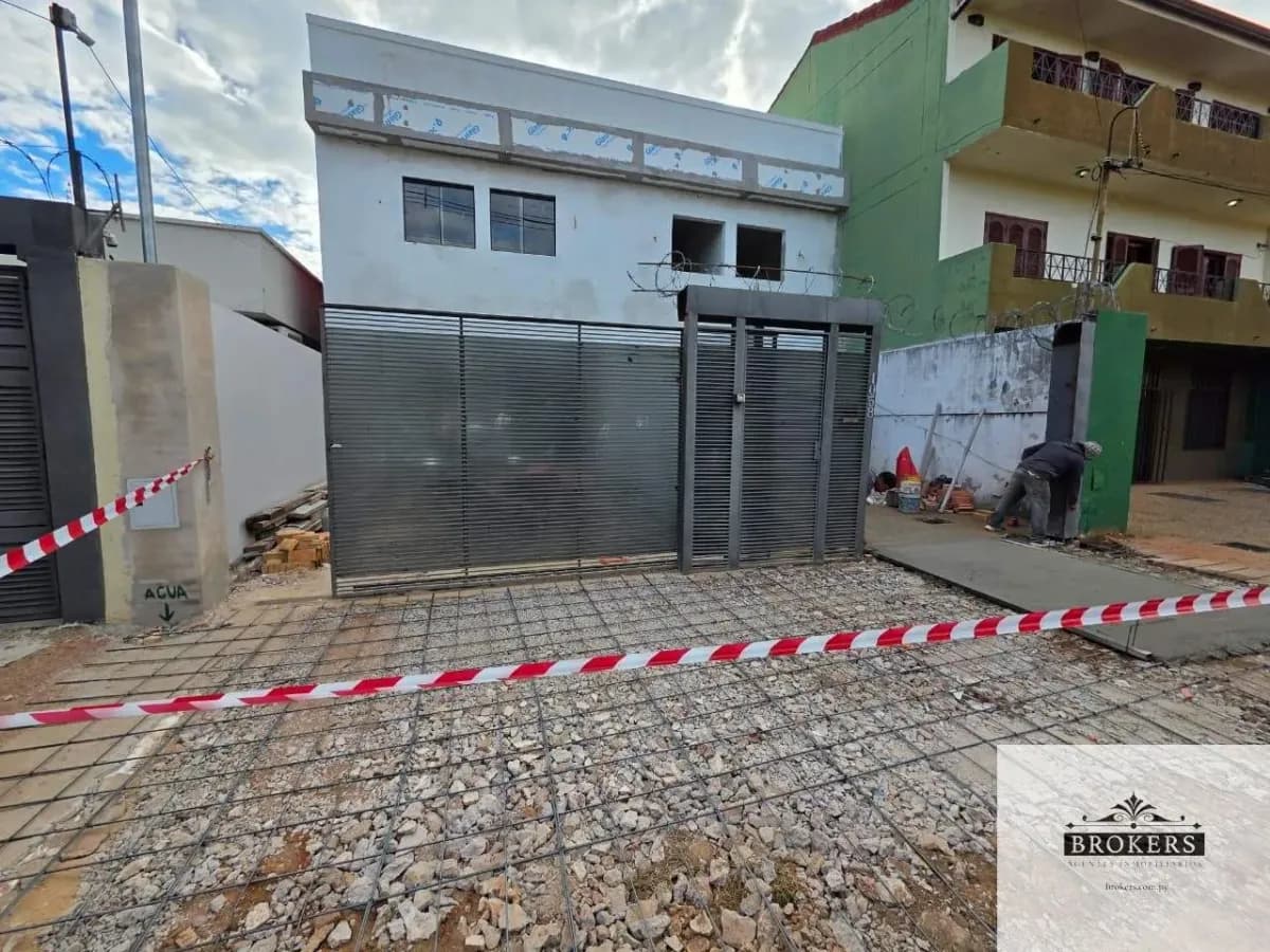 Casa de 3 dormitorios en Alquiler en Bernardino Caballero, Asunción - Image 4