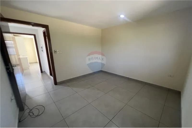 Casa de 3 quartos à venda em Cuarto Barrio, Luque - Image 5