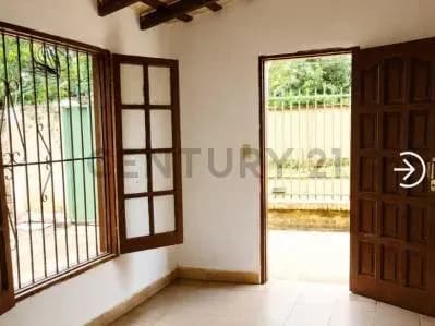 Departamento de 3 dormitorios en Venta en Sagrada Familia, San Lorenzo - Image 3