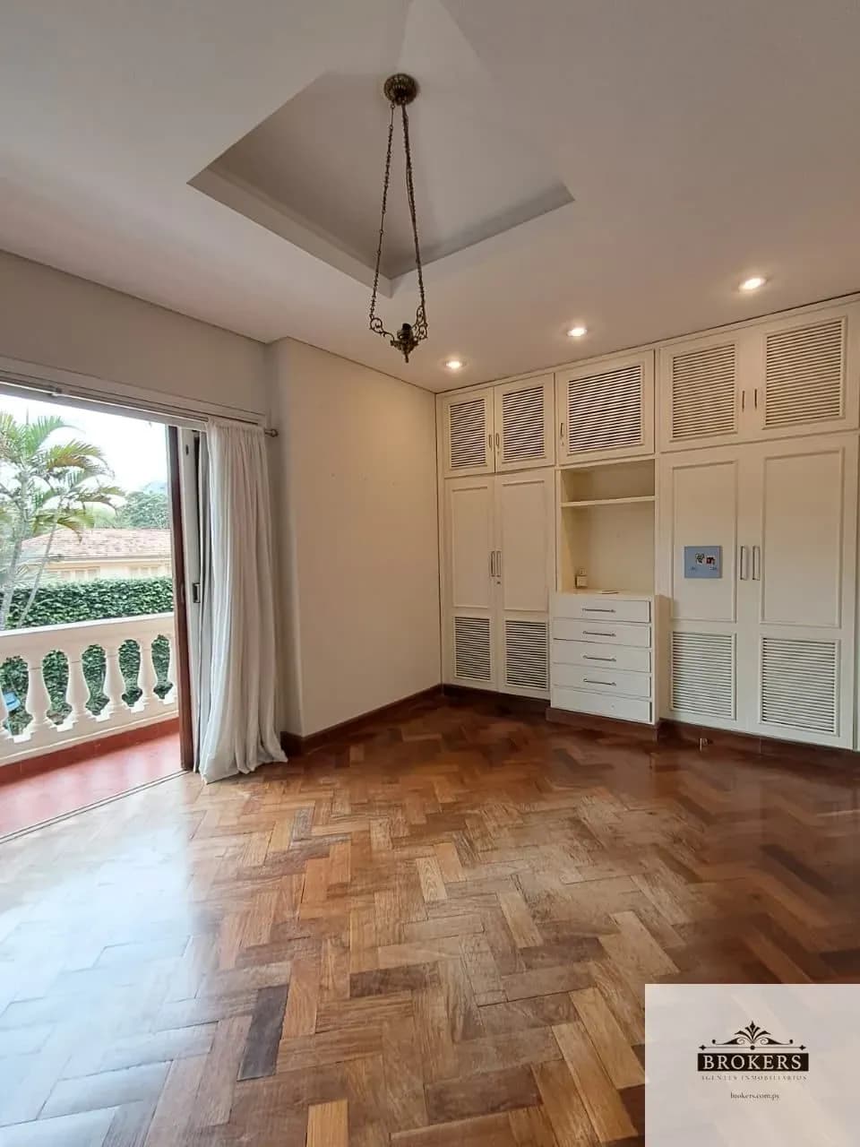 Office of 440m² for Sale in Manorá, Asunción