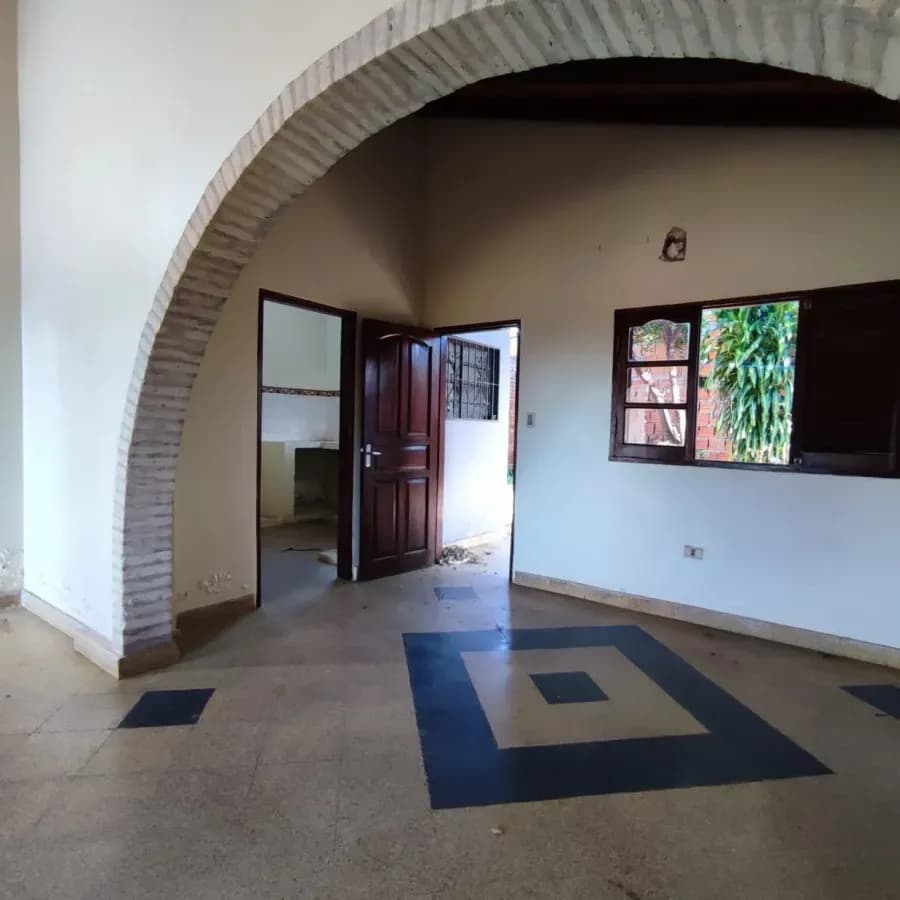 Casa de 2 dormitorios en Venta en Mburucuyá, Asunción - Image 3