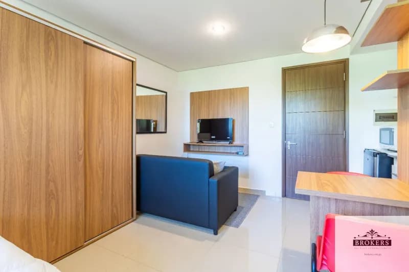 1-Bedroom Apartment for Sale in Fernando de la Mora - Image 5